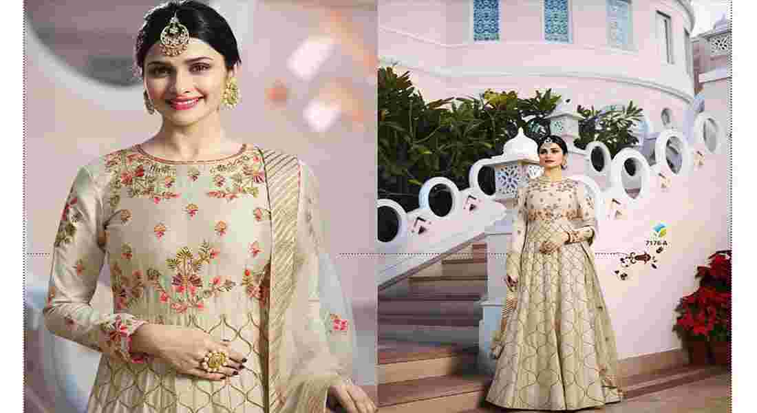 bridal outfits in dwarka