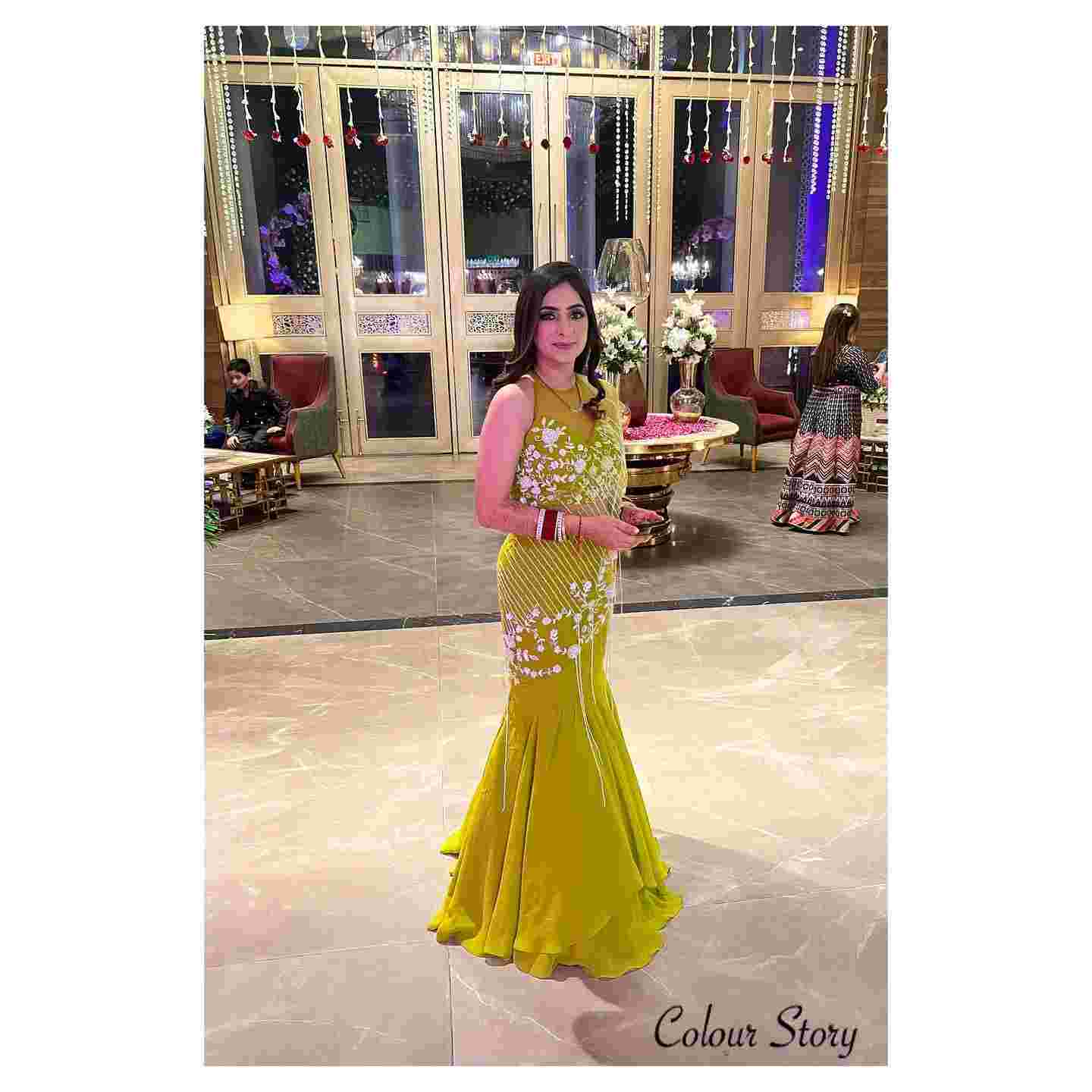 bridal outfits in dwarka