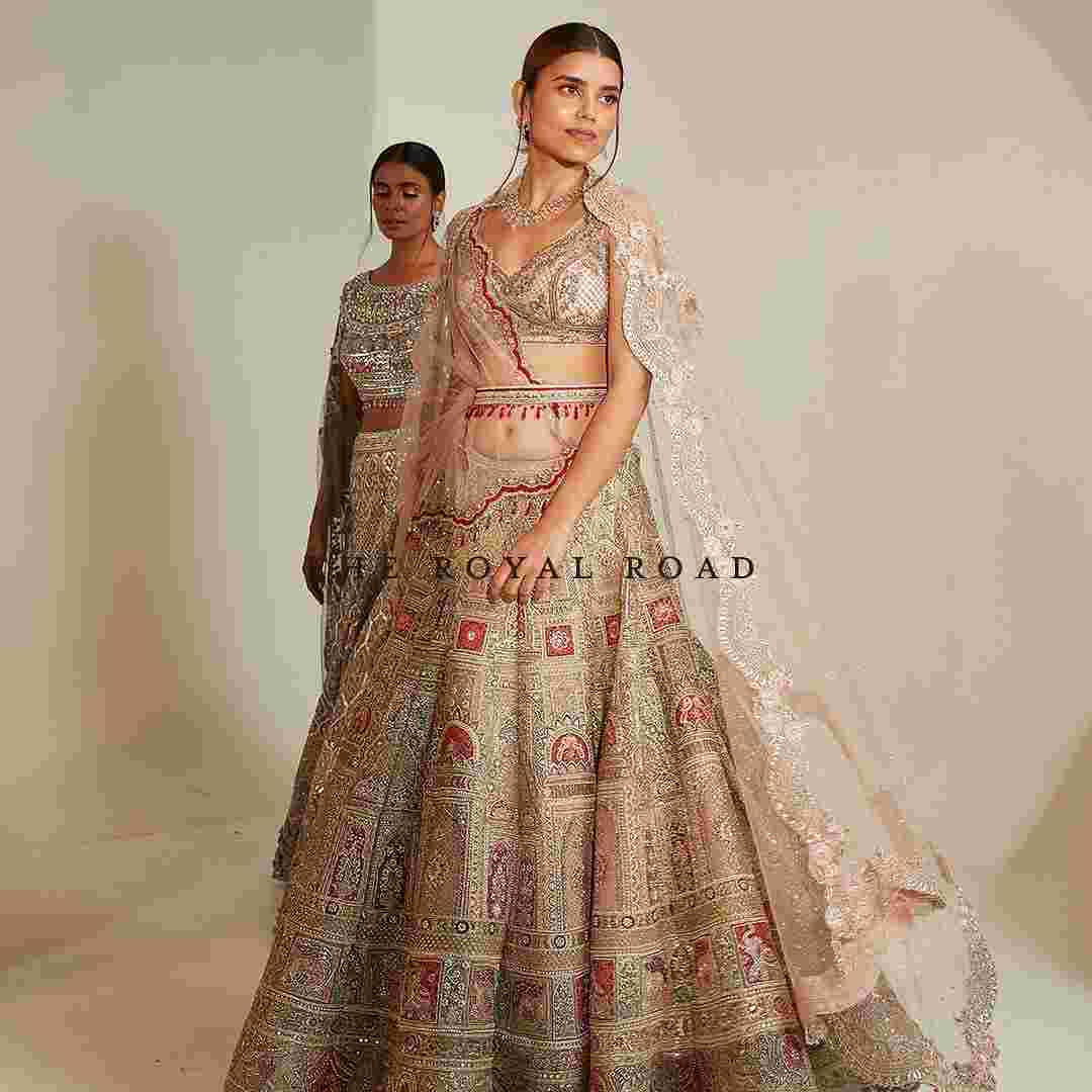 bridal outfits in east of kailash