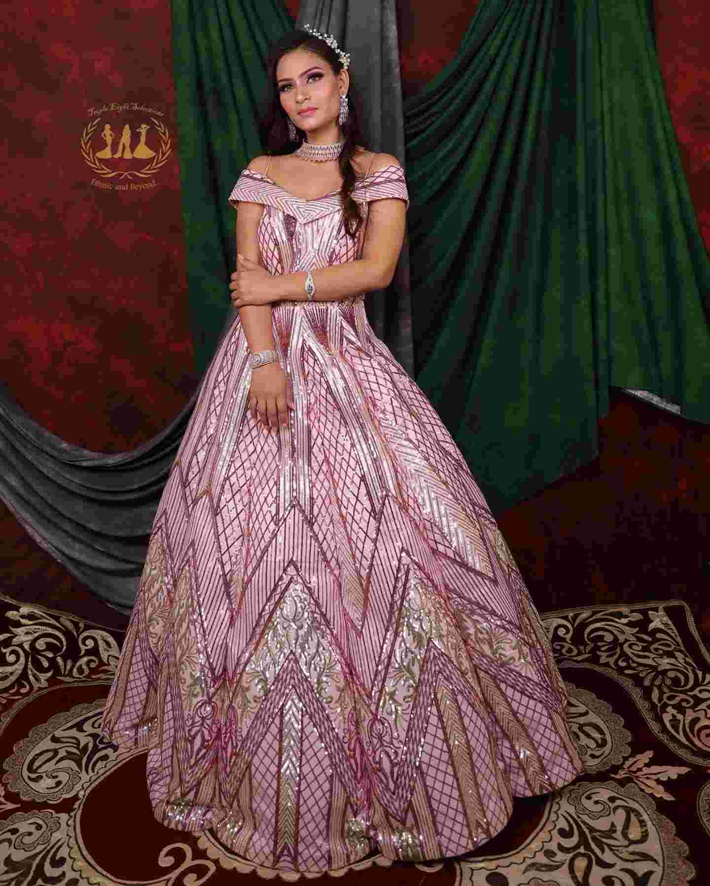 bridal outfits in daryaganj