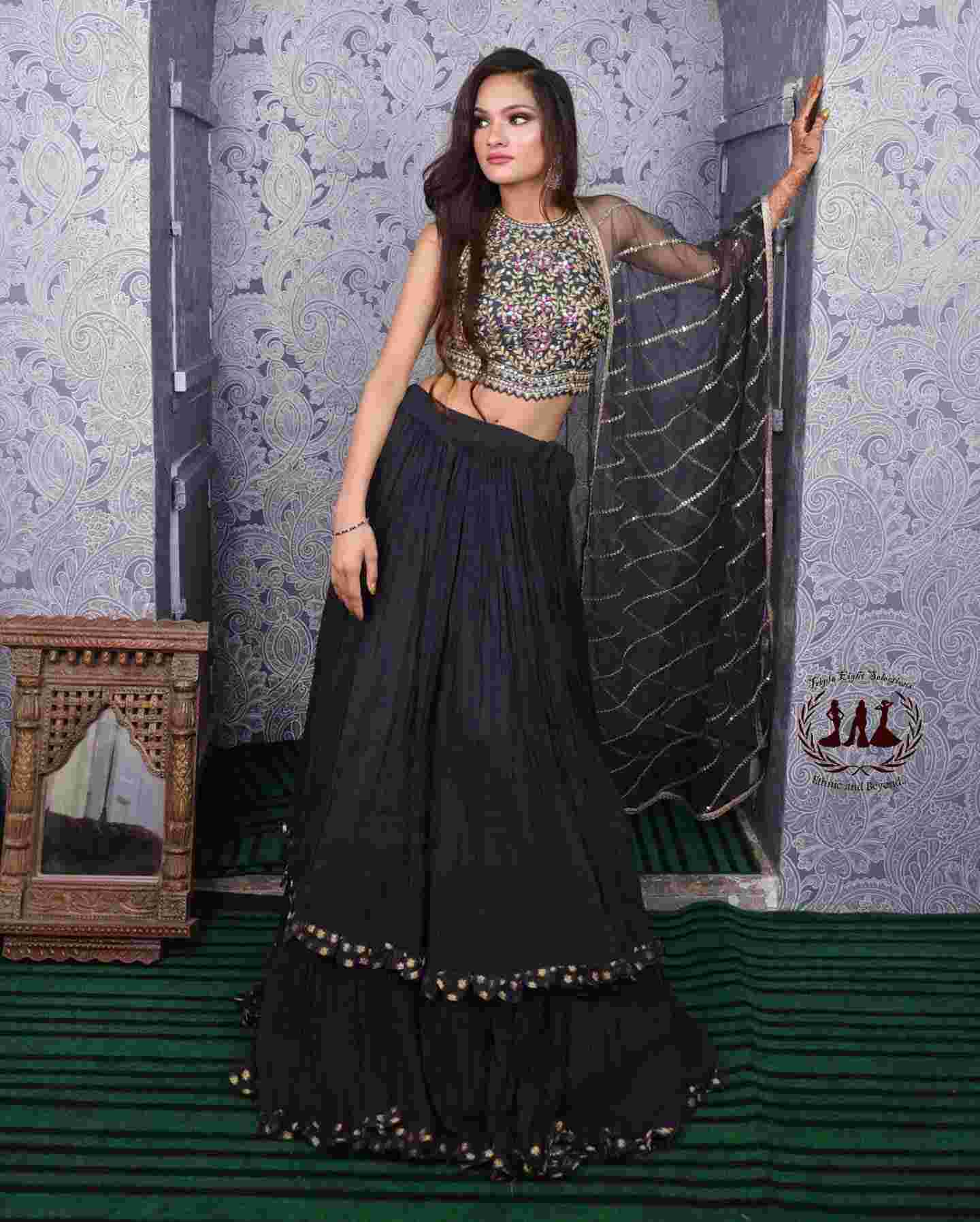 bridal outfits in daryaganj