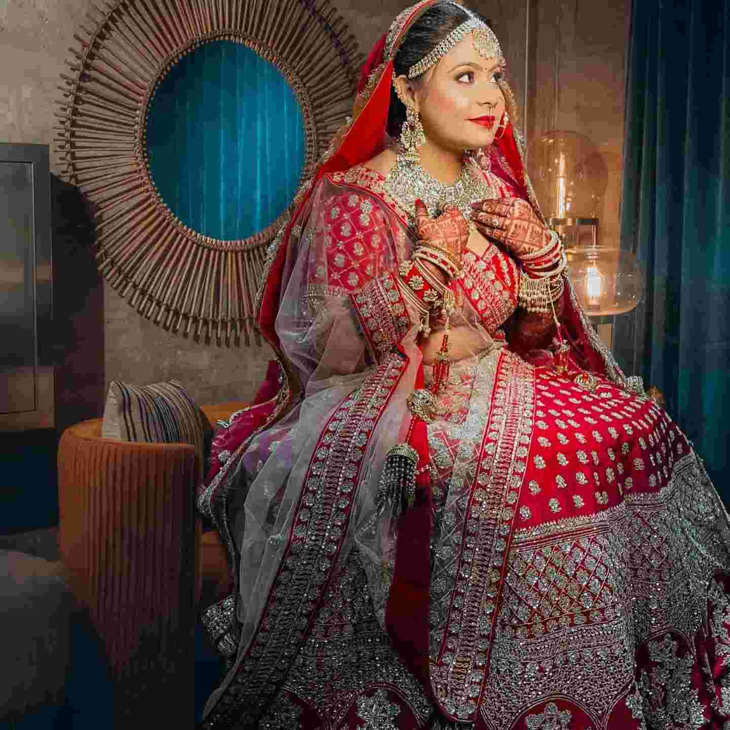 bridal outfits in daryaganj