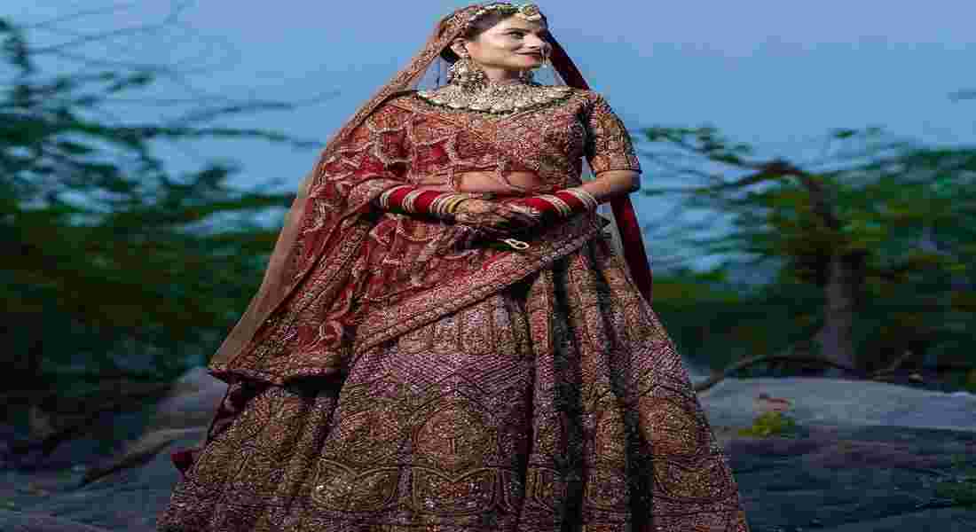bridal outfits in daryaganj