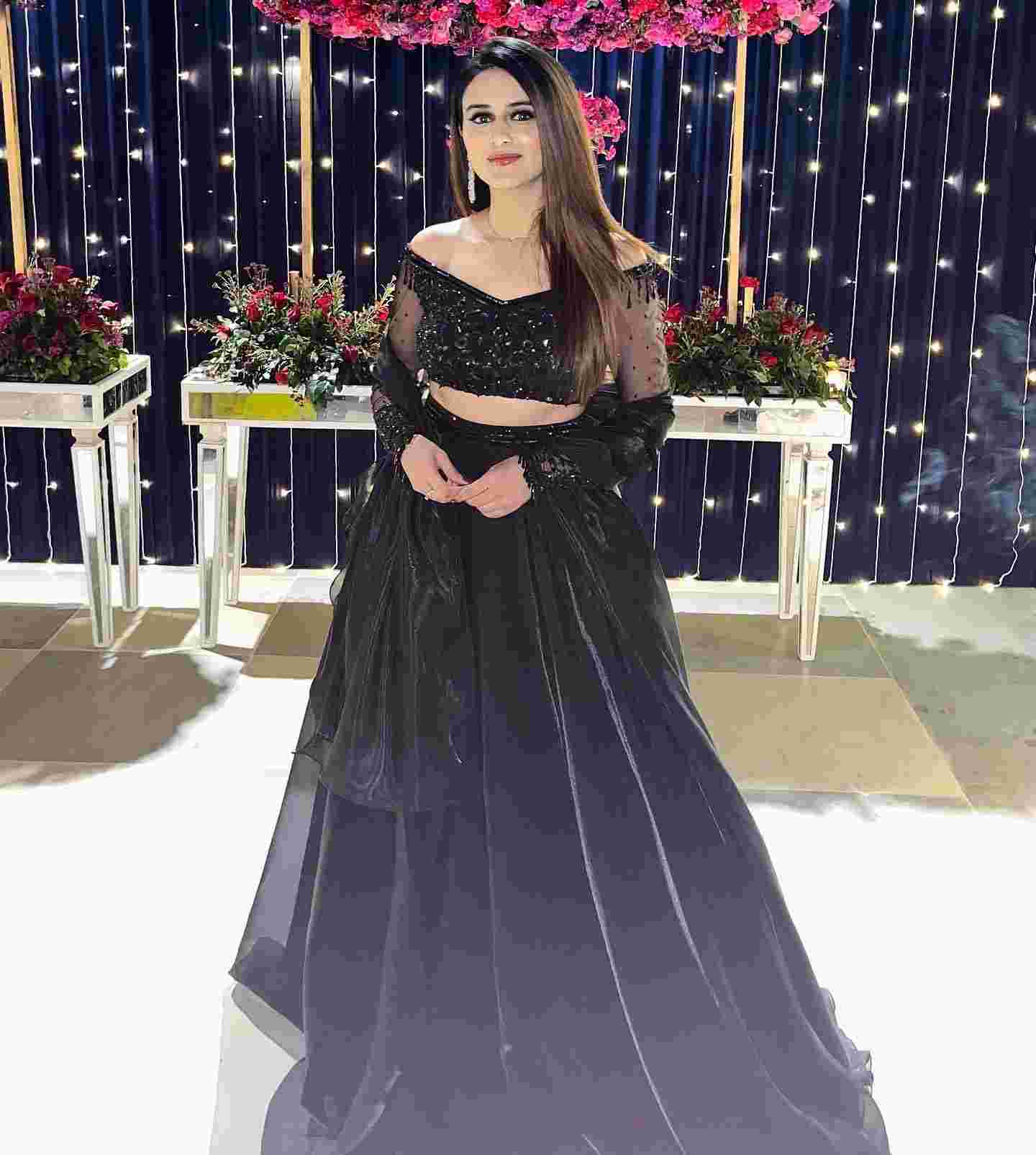 bridal outfits in delhi