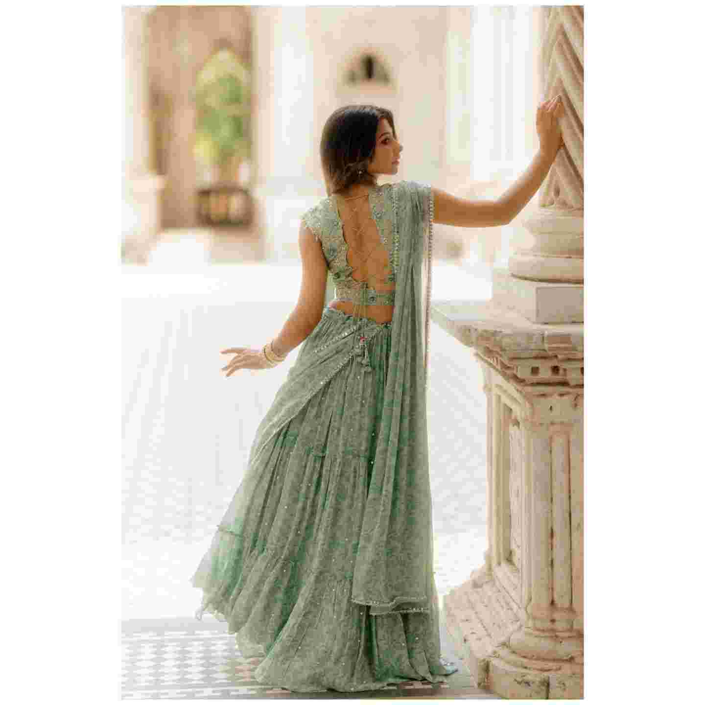 bridal outfits in delhi