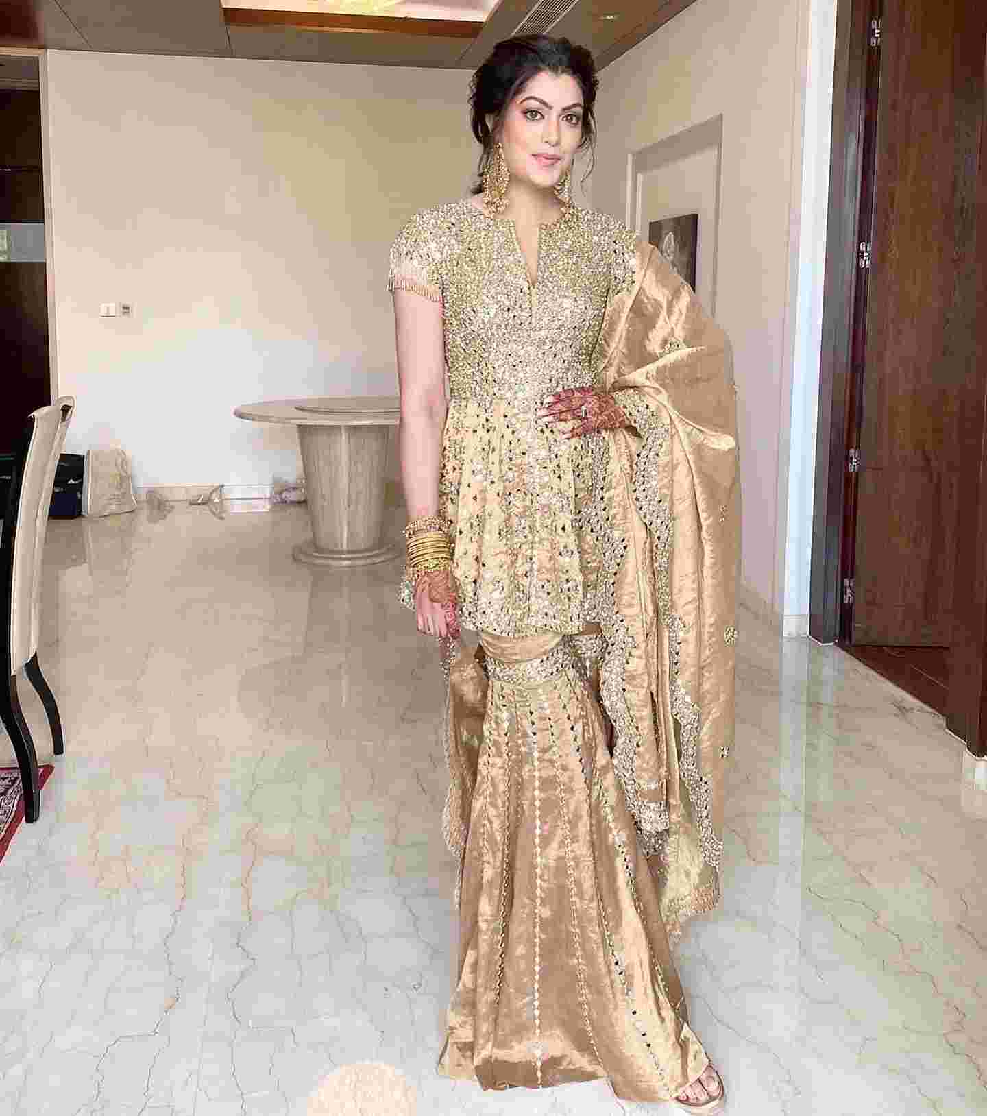 bridal outfits in delhi