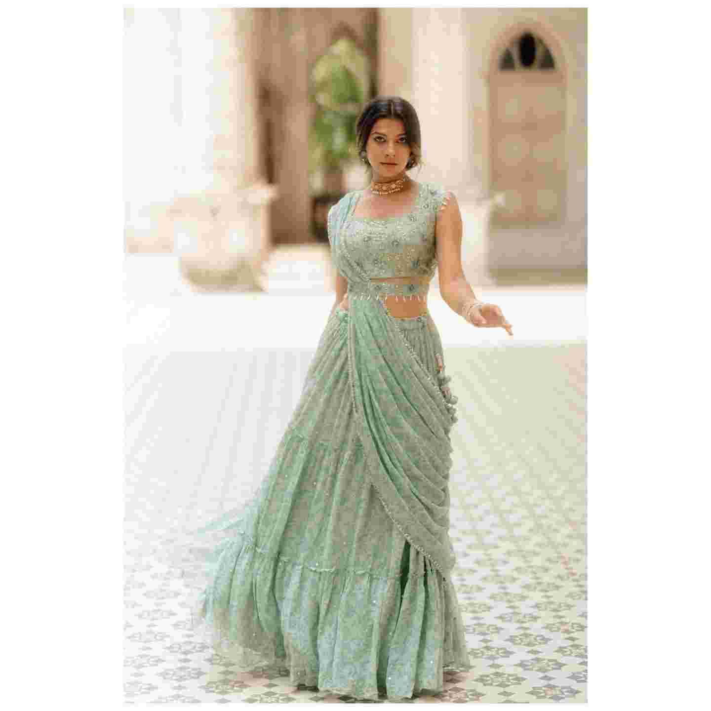 bridal outfits in delhi