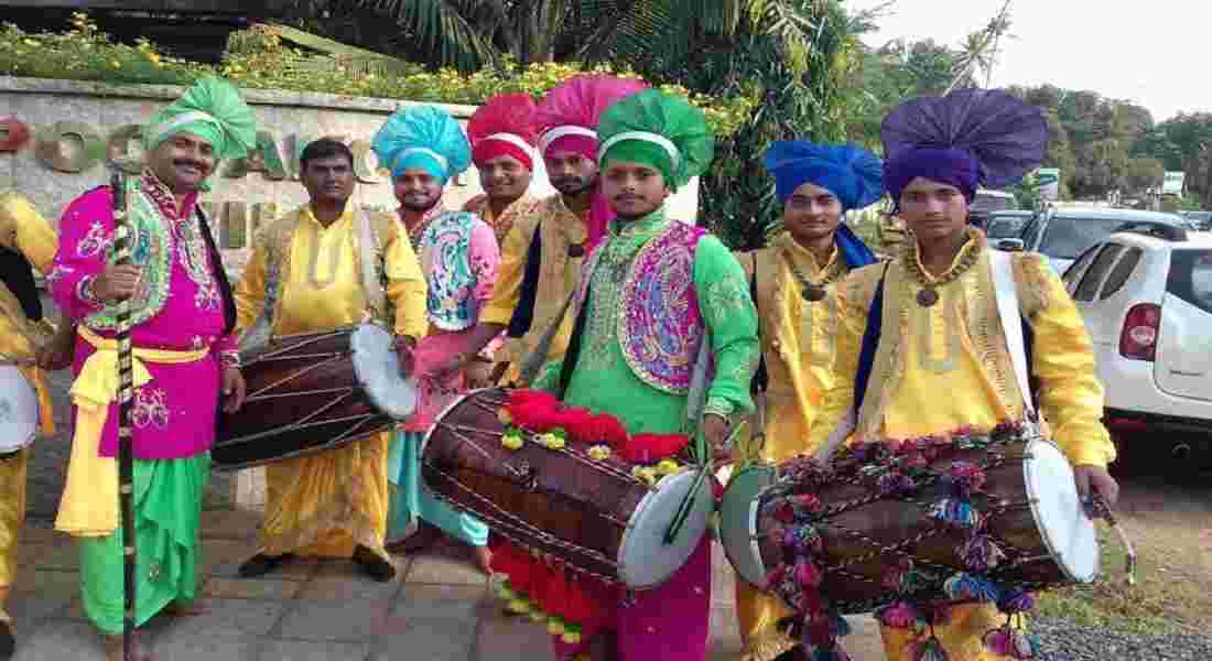 wedding band in hauz khas