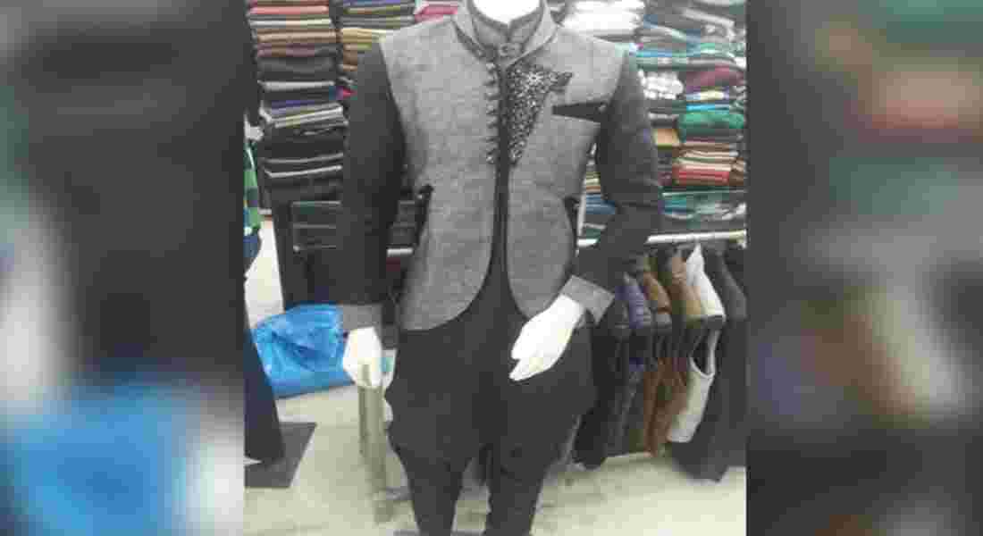 groom outfits in punjabi bagh