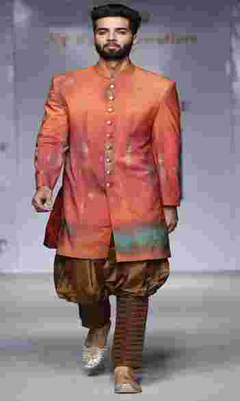 groom outfits in hauz khas