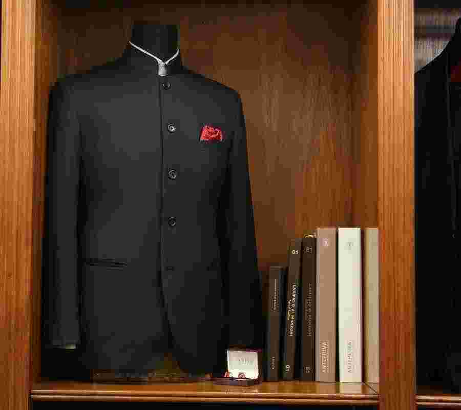 groom outfits in rk puram