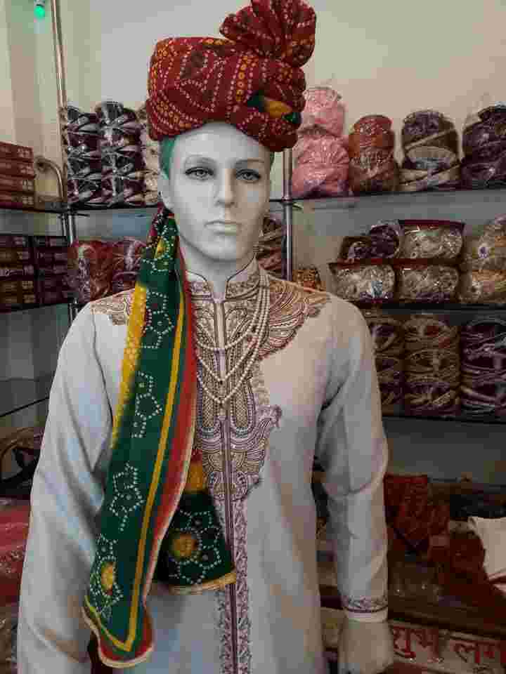 groom outfits in vikaspuri