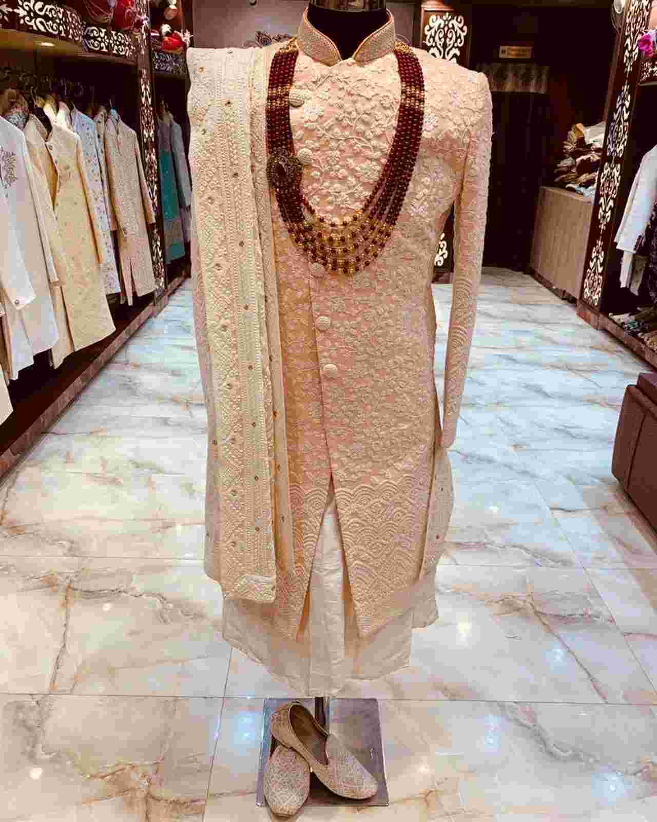 groom outfits in daryaganj