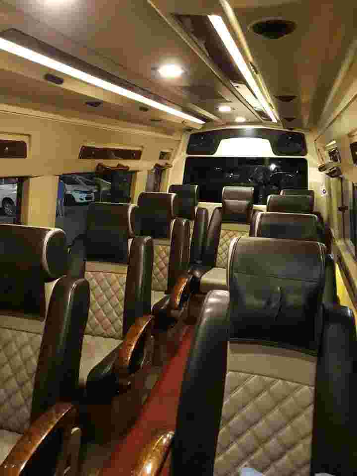 wedding transportation vintage cars in daryaganj