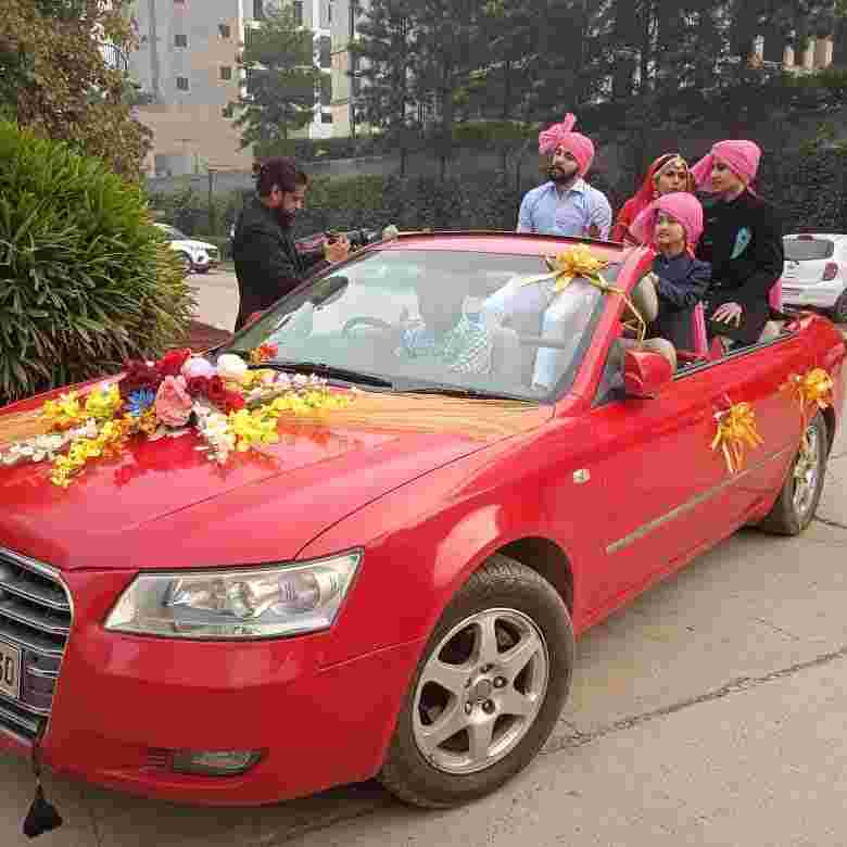 wedding transportation vintage cars in daryaganj