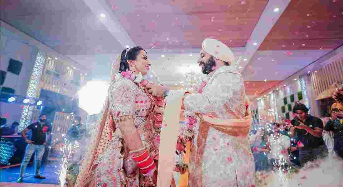 wedding photographers in mayur vihar