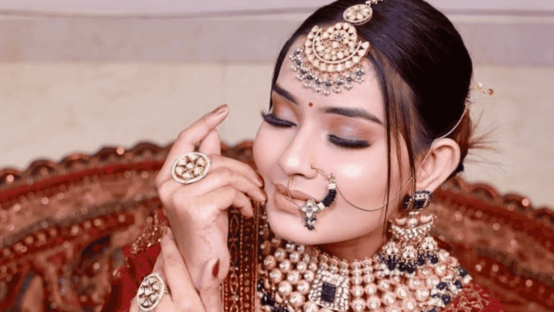 makeup artists in mayur vihar