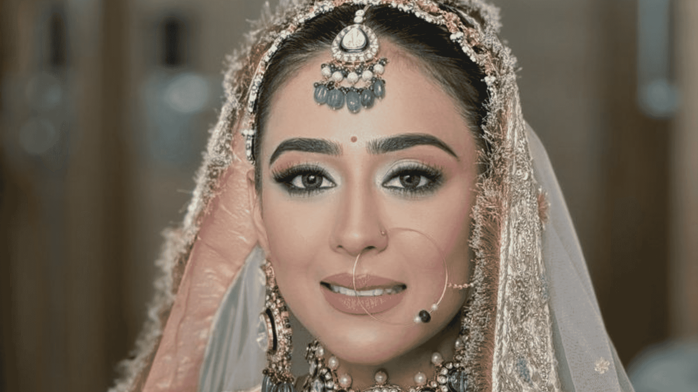 makeup artists in east delhi