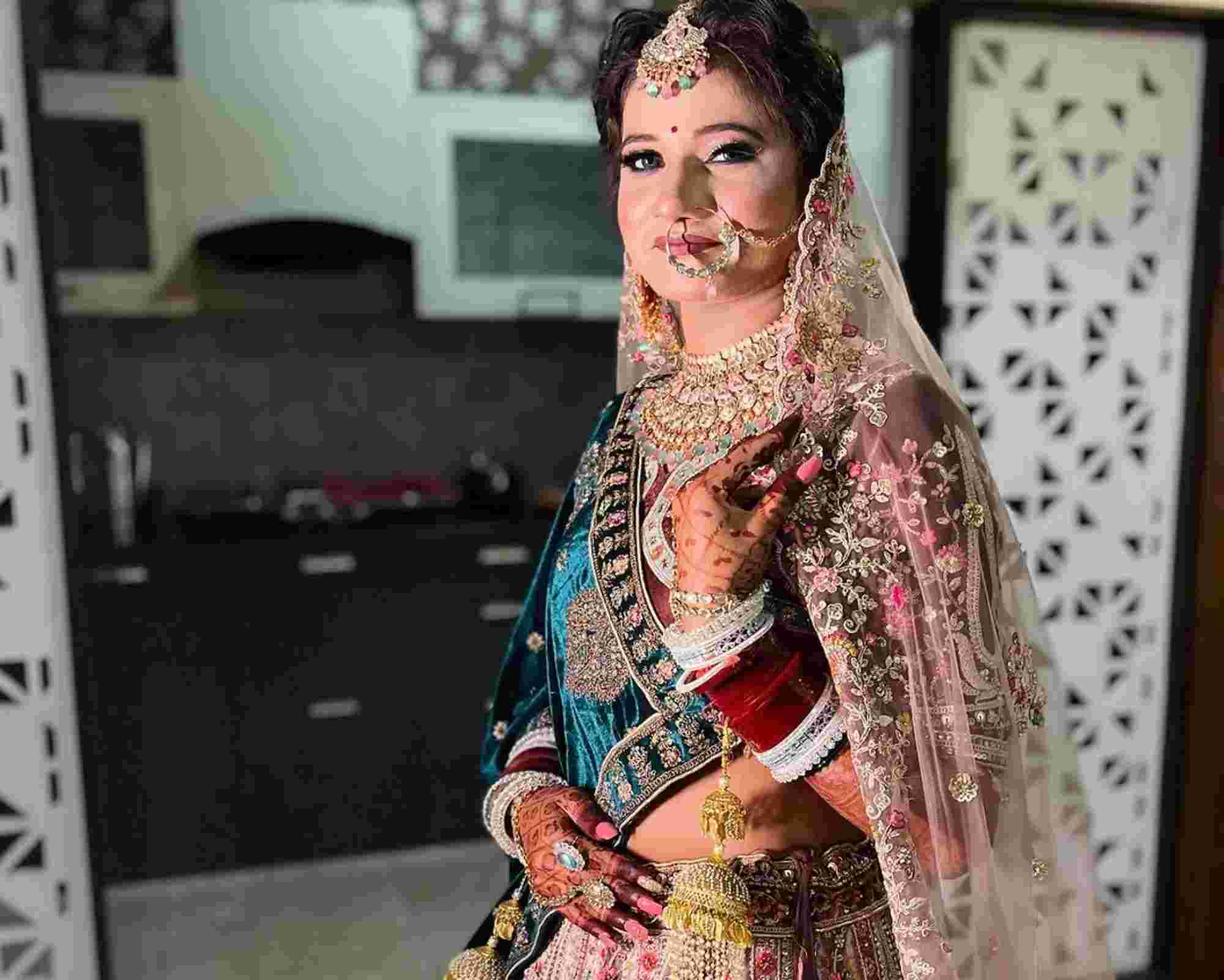 makeup artists in govindpuri