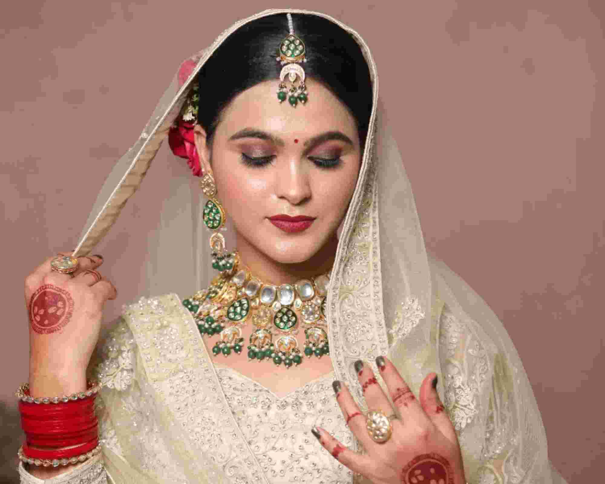 makeup artists in punjabi bagh