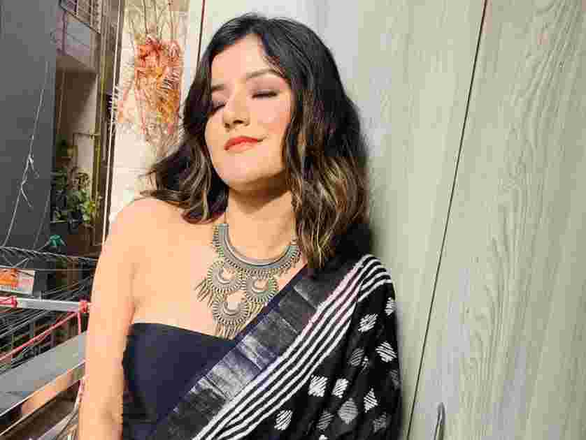 makeup artists in west delhi