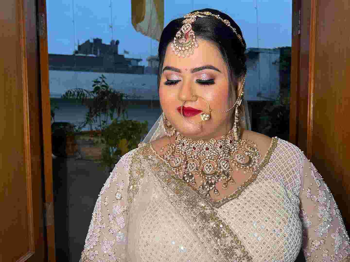 makeup artists in west delhi