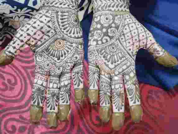 best mehendi artists in model town