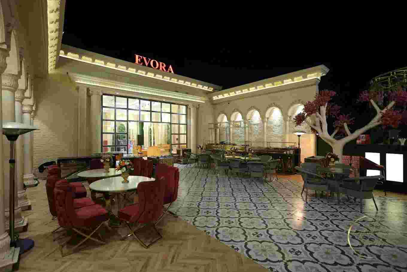 EVORA - Banquet & Hotel