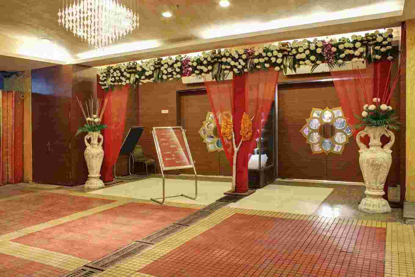 Green Lounge Banquets Pitampura