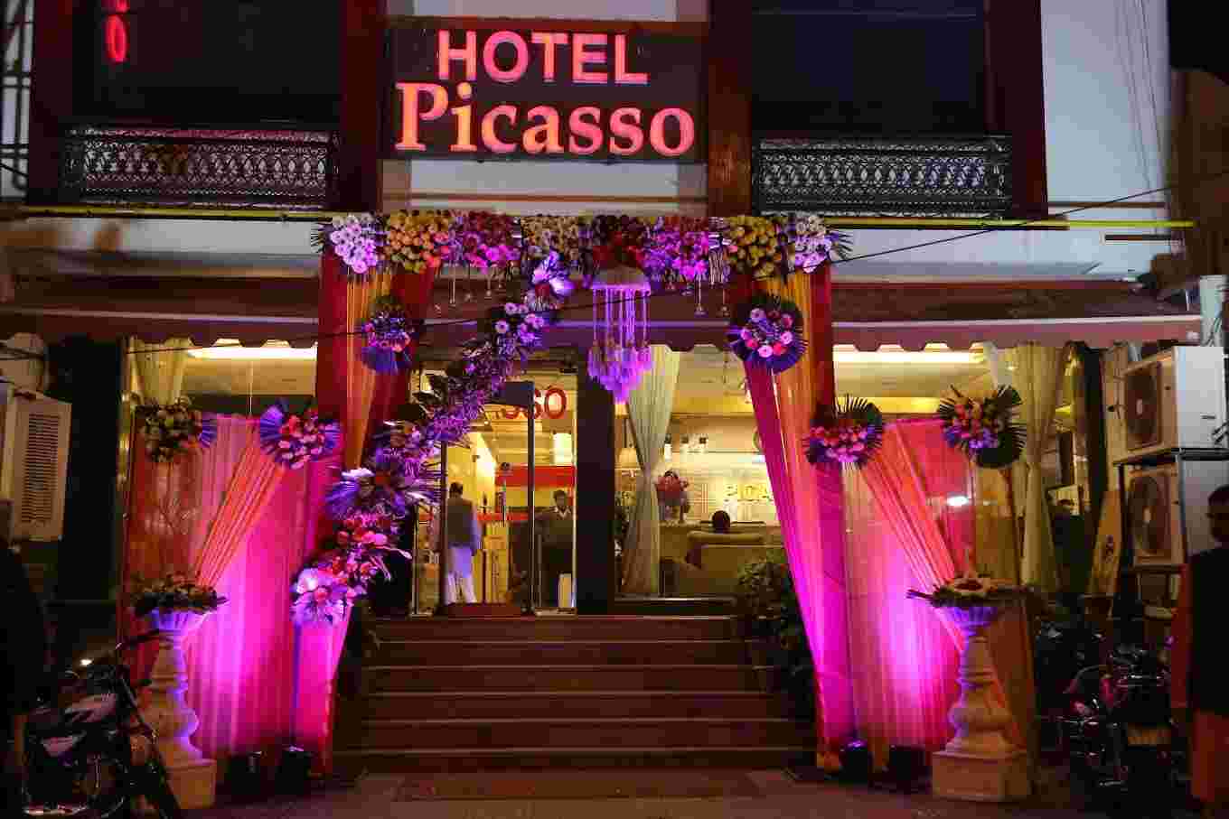 Hotel Picasso Paschim Vihar