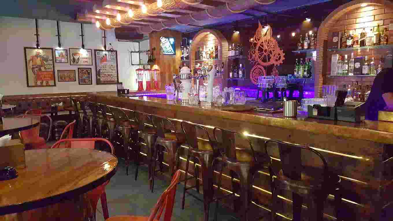 Lanterns Kitchen And Bar