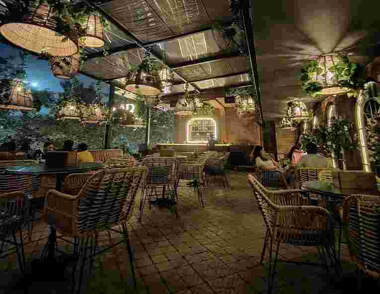 Lanterns Kitchen And Bar