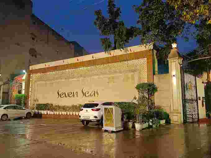 Seven Seas Banquet and Lawn